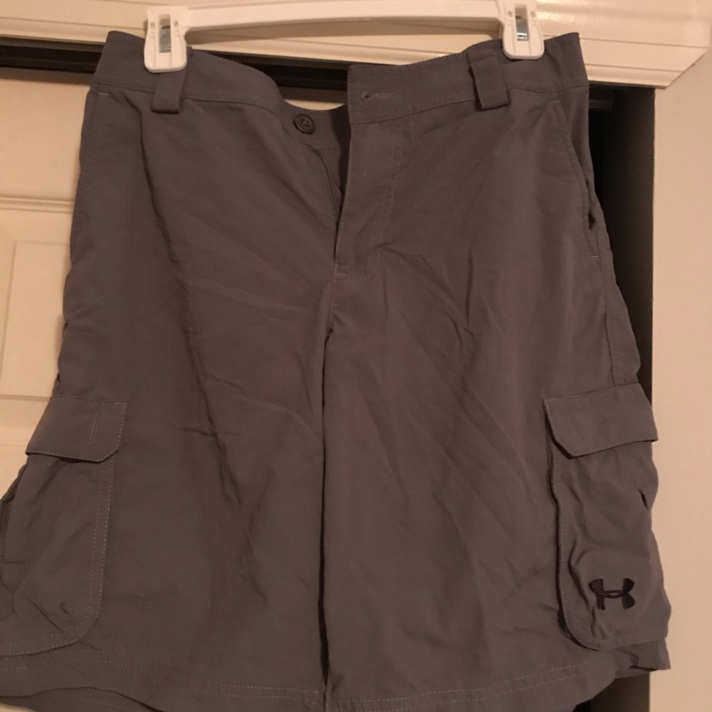 Grey shorts